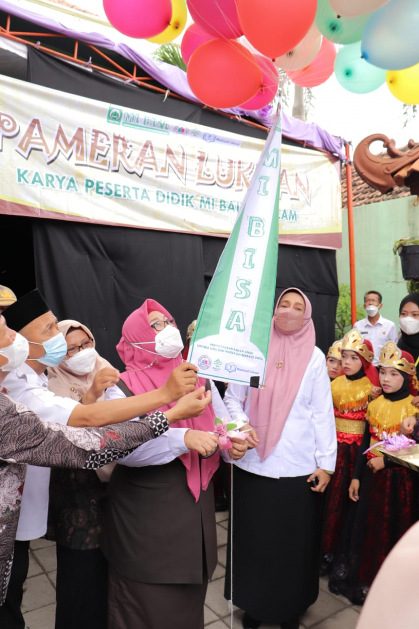 Wabup Gresik Luncurkan Perpustakaan Digital Ramah Anak