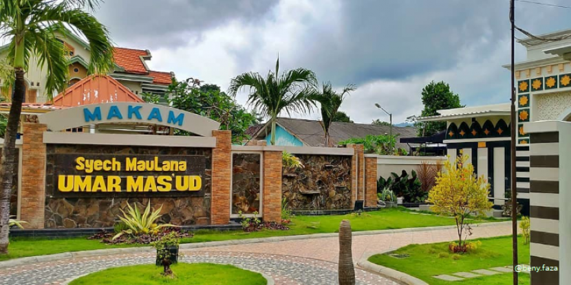 Umar Masud Vs Raja Babiliono, Perebutan Kekuasan di Bawean