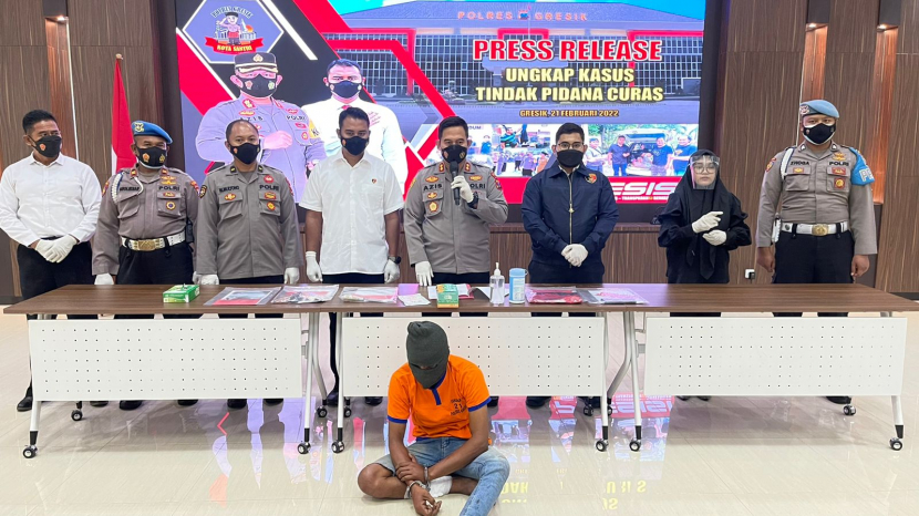 Driver Taksi Online Dibegal, Ditemukan Bersimbah Darah