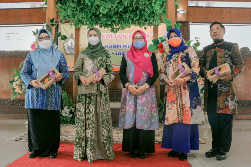 Wabup Gresik Ajak Perias Pengantin Lestarikan Budaya dan Adat