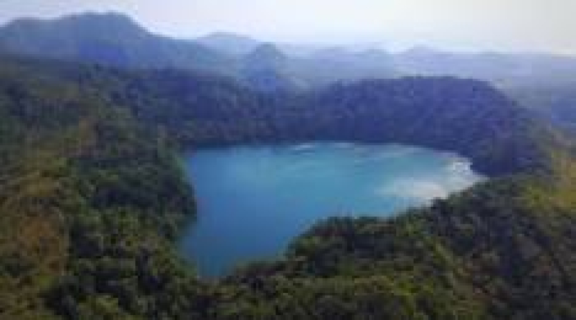 Pesona Alam Pulau Puteri