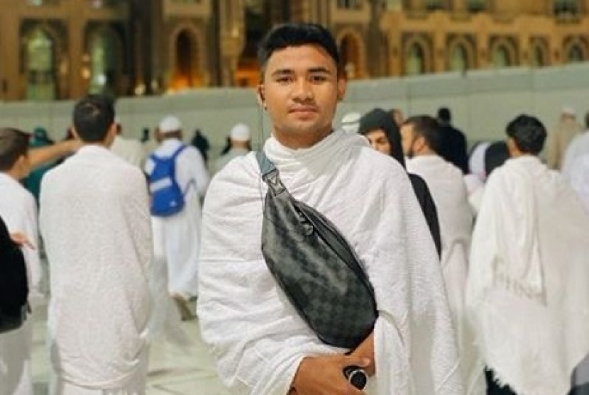 Asnawi Mangkualam, Pernah Ibadah ke Tanah Suci Makkah