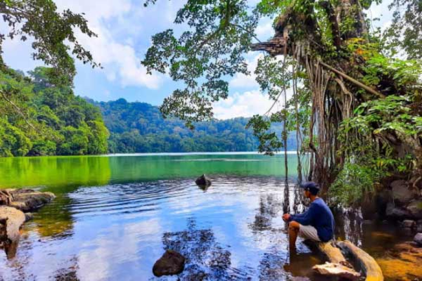 Danau Kastoba, Oase di Tengah Pulau Bawean