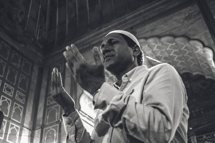 Doa Ayat Seribu Dinar: Rezeki Datang dari Sisi yang  tak Terduga